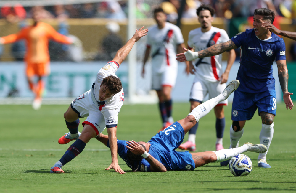 面对高压逼 面对高压逼