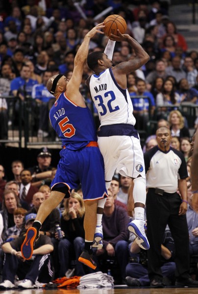 地的球迷举 地的球迷举